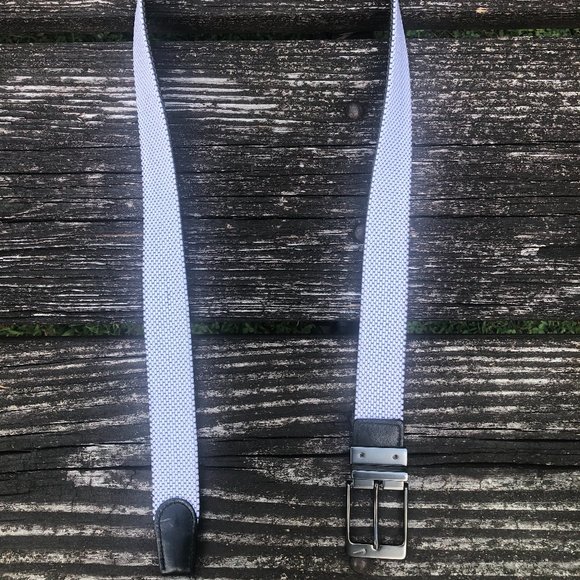 Nike Reversible Men's Gray/White Web Belt - Picture 3 of 7